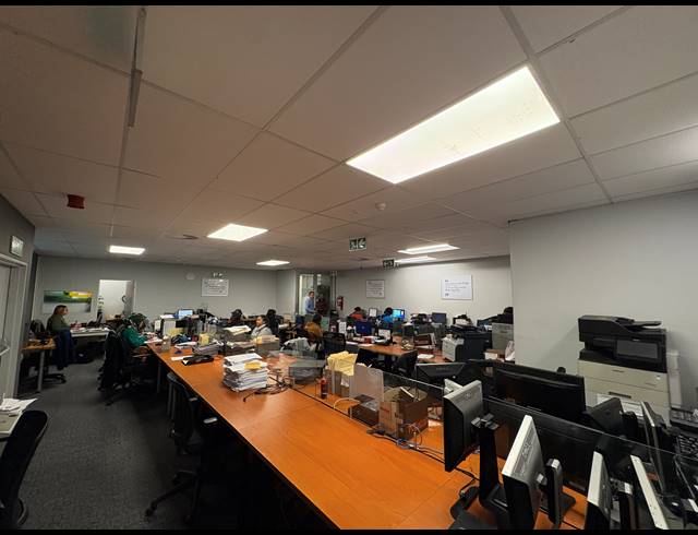 401M² OFFICE TO LET IN FORESHORE